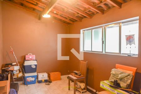 Casa à venda com 153m², 2 quartos e 2 vagasQuarto de Serviço