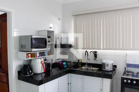 Casa à venda com 256m², 3 quartos e 4 vagas Casa à venda com 256m², 3 quartos e 4 vagasCOZINHA