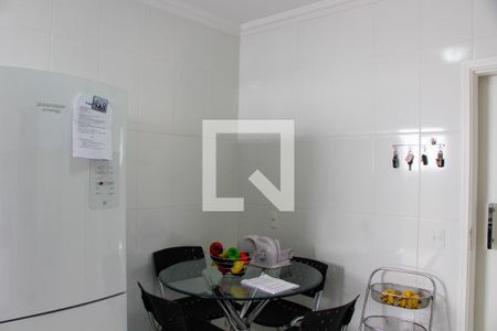 Casa à venda com 256m², 3 quartos e 4 vagas Casa à venda com 256m², 3 quartos e 4 vagasCOZINHA