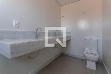 Apartamento à venda com 135m², 4 quartos e 4 vagas Apartamento à venda com 135m², 4 quartos e 4 vagasBanheiro da Suíte 2