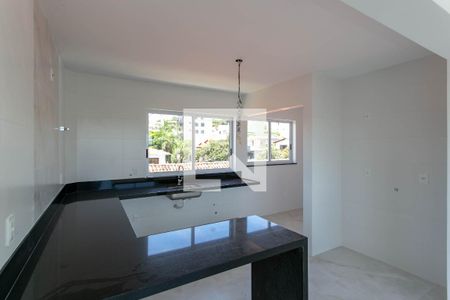 Apartamento à venda com 135m², 4 quartos e 4 vagas Apartamento à venda com 135m², 4 quartos e 4 vagasCozinha