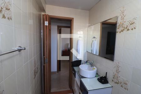 Apartamento à venda com 95m², 3 quartos e 1 vagaQuartoBanheiro