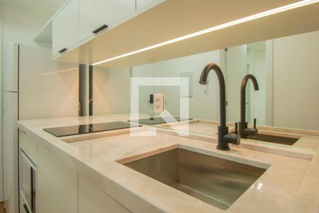 Studio à venda com 27m², 1 quarto e 1 vaga Studio à venda com 27m², 1 quarto e 1 vagaCozinha