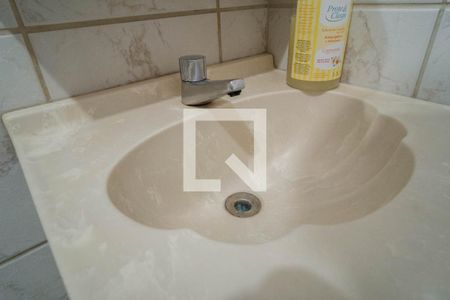 Casa à venda com 180m², 3 quartos e 2 vagasBanheiro 3