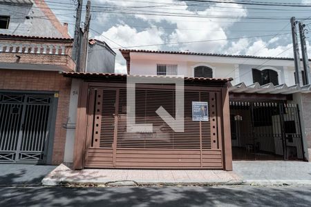Casa à venda com 180m², 3 quartos e 2 vagasFachada