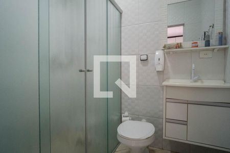 Casa à venda com 180m², 3 quartos e 2 vagasBanheiro