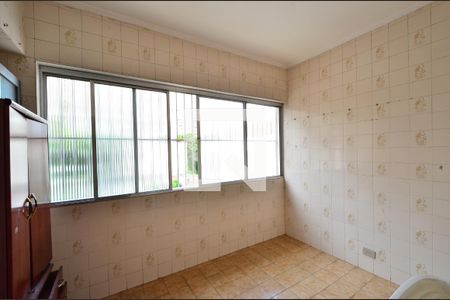 Casa à venda com 240m², 3 quartos e 3 vagasÁrea de Serviço