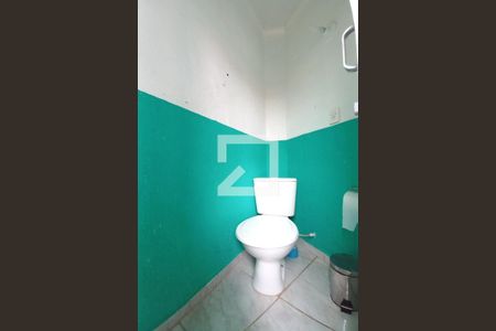 Casa à venda com 200m², 4 quartos e 3 vagasBanheiro de Serviço