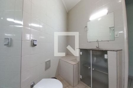 Casa à venda com 200m², 4 quartos e 3 vagasBanheiro