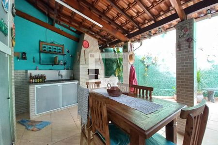 Casa à venda com 200m², 4 quartos e 3 vagasÁrea comum