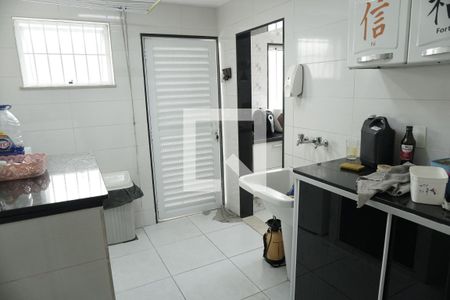 Casa à venda com 700m², 6 quartos e 5 vagasAREA DE SERVIÇO