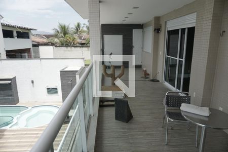 Casa à venda com 700m², 6 quartos e 5 vagasVARANDA