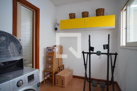 Casa à venda com 170m², 3 quartos e 5 vagasÁrea de serviço