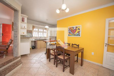 estar/jantar de casa à venda com 2 quartos, 150m² em Feitoria, São Leopoldo