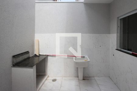 Casa à venda com 90m², 3 quartos e 2 vagas Casa à venda com 90m², 3 quartos e 2 vagasQuintal
