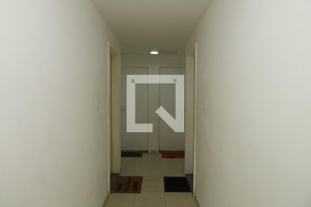 Apartamento à venda com 48m², 2 quartos e 1 vagaCorredor