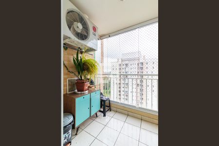 Apartamento à venda com 72m², 3 quartos e 2 vagas Apartamento à venda com 72m², 3 quartos e 2 vagasVaranda Gourmet