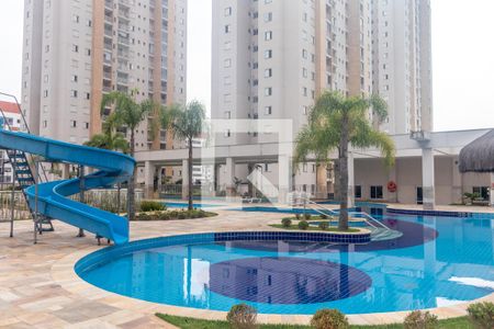 Apartamento à venda com 72m², 3 quartos e 2 vagas Apartamento à venda com 72m², 3 quartos e 2 vagasÁrea comum - Piscina