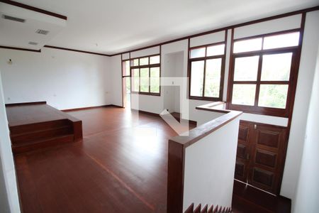 Sala de casa à venda com 5 quartos, 412m² em Freguesia de Jacarepaguá, Rio de Janeiro
