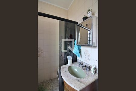 Casa à venda com 248m², 5 quartos e 6 vagasBanheiro 1