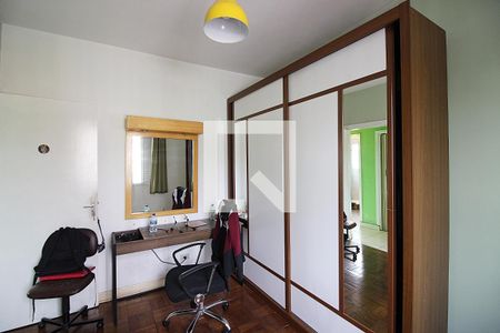 Casa à venda com 248m², 5 quartos e 6 vagasQuarto 2