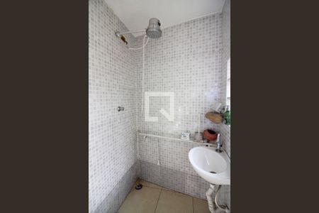 Casa à venda com 248m², 5 quartos e 6 vagasBanheiro 2