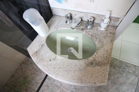 Casa à venda com 248m², 5 quartos e 6 vagasBanheiro 1