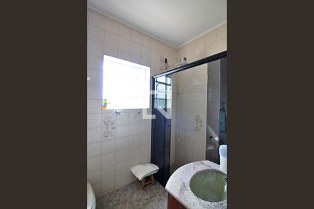 Casa à venda com 248m², 5 quartos e 6 vagasBanheiro 1