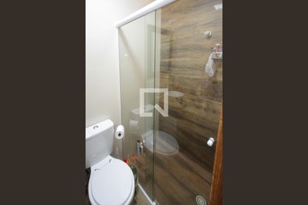 Casa à venda com 106m², 3 quartos e 4 vagas Casa à venda com 106m², 3 quartos e 4 vagasBanheiro Social