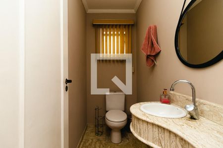 Casa à venda com 230m², 4 quartos e 3 vagasLavabo