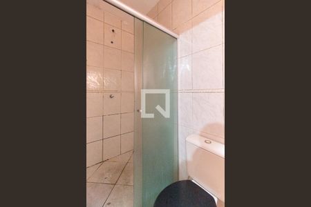 Banheiro de casa para alugar com 1 quarto, 45m² em Jardim Primeiro de Maio (chácara Fazendinha), Osasco