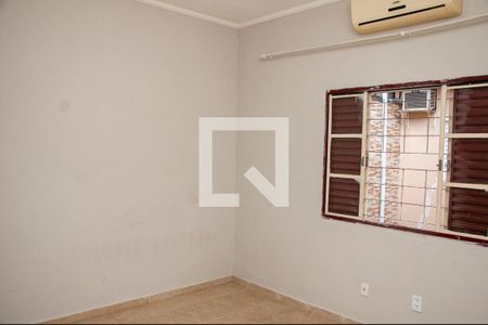 Casa à venda com 154m², 2 quartos e 2 vagasQuarto 1
