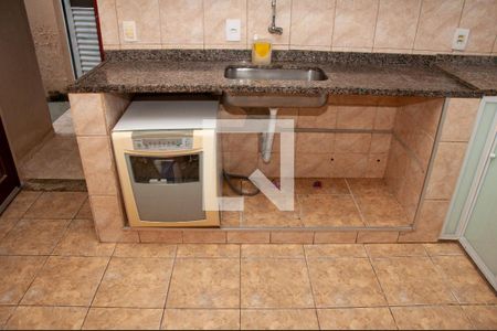 Casa à venda com 154m², 2 quartos e 2 vagasCozinha