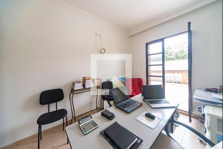 Casa à venda com 220m², 3 quartos e 2 vagas Casa à venda com 220m², 3 quartos e 2 vagasQuarto 3