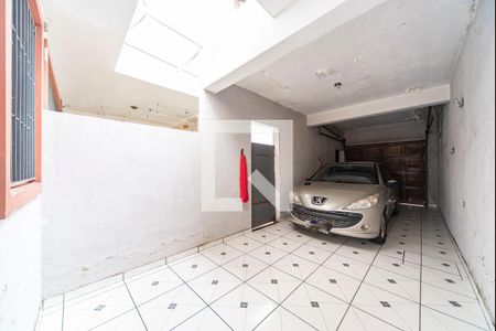Casa à venda com 220m², 3 quartos e 2 vagas Casa à venda com 220m², 3 quartos e 2 vagasGaragem