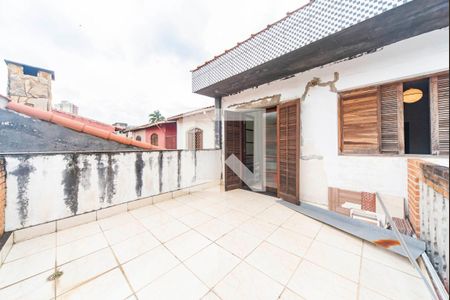 Casa à venda com 220m², 3 quartos e 2 vagas Casa à venda com 220m², 3 quartos e 2 vagasVaranda do Quarto 3