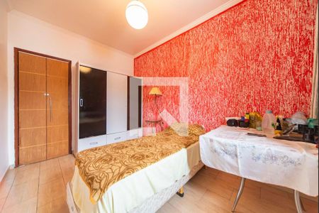 Casa à venda com 220m², 3 quartos e 2 vagas Casa à venda com 220m², 3 quartos e 2 vagasQuarto 2