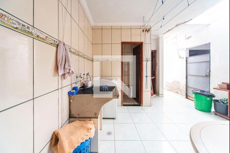 Casa à venda com 220m², 3 quartos e 2 vagas Casa à venda com 220m², 3 quartos e 2 vagasÁrea de Serviço