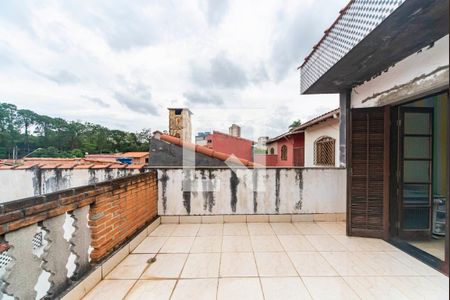 Casa à venda com 220m², 3 quartos e 2 vagas Casa à venda com 220m², 3 quartos e 2 vagasVaranda do Quarto 3