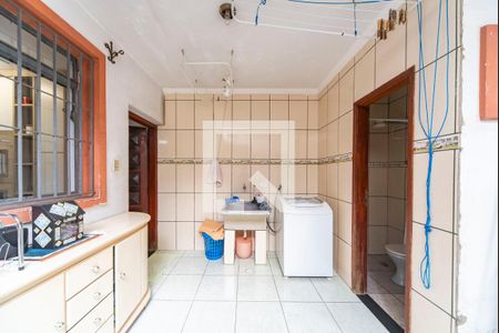 Casa à venda com 220m², 3 quartos e 2 vagas Casa à venda com 220m², 3 quartos e 2 vagasÁrea de Serviço