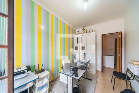 Casa à venda com 220m², 3 quartos e 2 vagas Casa à venda com 220m², 3 quartos e 2 vagasQuarto 3