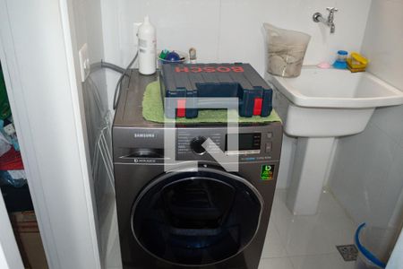 Apartamento à venda com 74m², 2 quartos e 1 vaga Apartamento à venda com 74m², 2 quartos e 1 vagaÁrea de Serviço