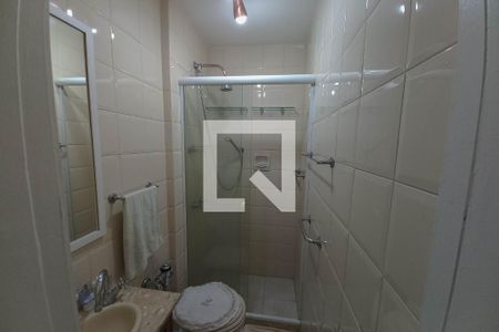 Apartamento à venda com 74m², 2 quartos e 1 vaga Apartamento à venda com 74m², 2 quartos e 1 vagaBanheiro Social