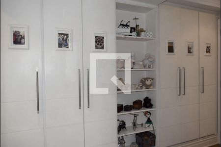 Apartamento à venda com 350m², 3 quartos e 4 vagasArmário hall íntimo