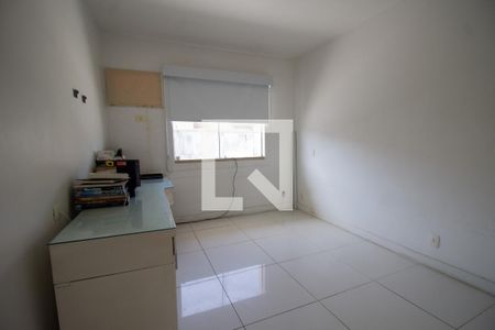 Casa à venda com 370m², 5 quartos e 3 vagas Casa à venda com 370m², 5 quartos e 3 vagasQuarto 2