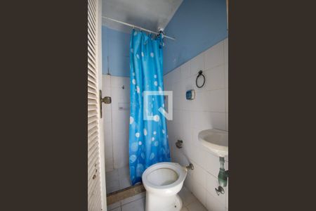 Casa à venda com 370m², 5 quartos e 3 vagas Casa à venda com 370m², 5 quartos e 3 vagasBanheiro de Serviço