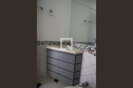 Casa à venda com 370m², 5 quartos e 3 vagas Casa à venda com 370m², 5 quartos e 3 vagasBanheiro dos Quartos