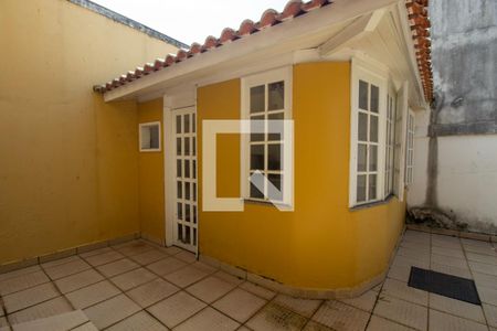 Casa à venda com 370m², 5 quartos e 3 vagas Casa à venda com 370m², 5 quartos e 3 vagasQuintal dos Fundos