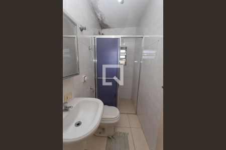 Casa à venda com 350m², 4 quartos e 4 vagas Casa à venda com 350m², 4 quartos e 4 vagasBanheiro da suíte 1