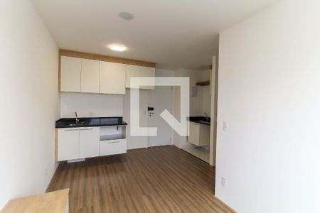 Sala/Cozinha de apartamento para alugar com 2 quartos, 38m² em Quarta Parada, São Paulo